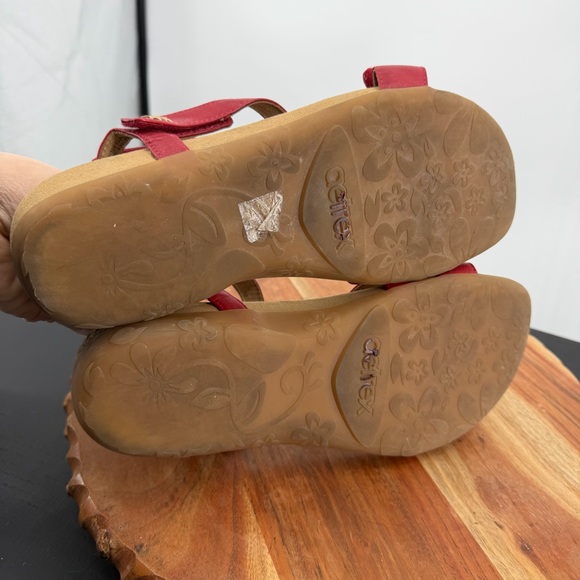 AETREX Gabby Adjustable Red leather strappy Sandals Size 41 US 10 - Picture 7 of 7